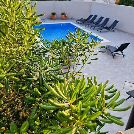Villa Poseidon โนวาลยา ภายนอก รูปภาพ