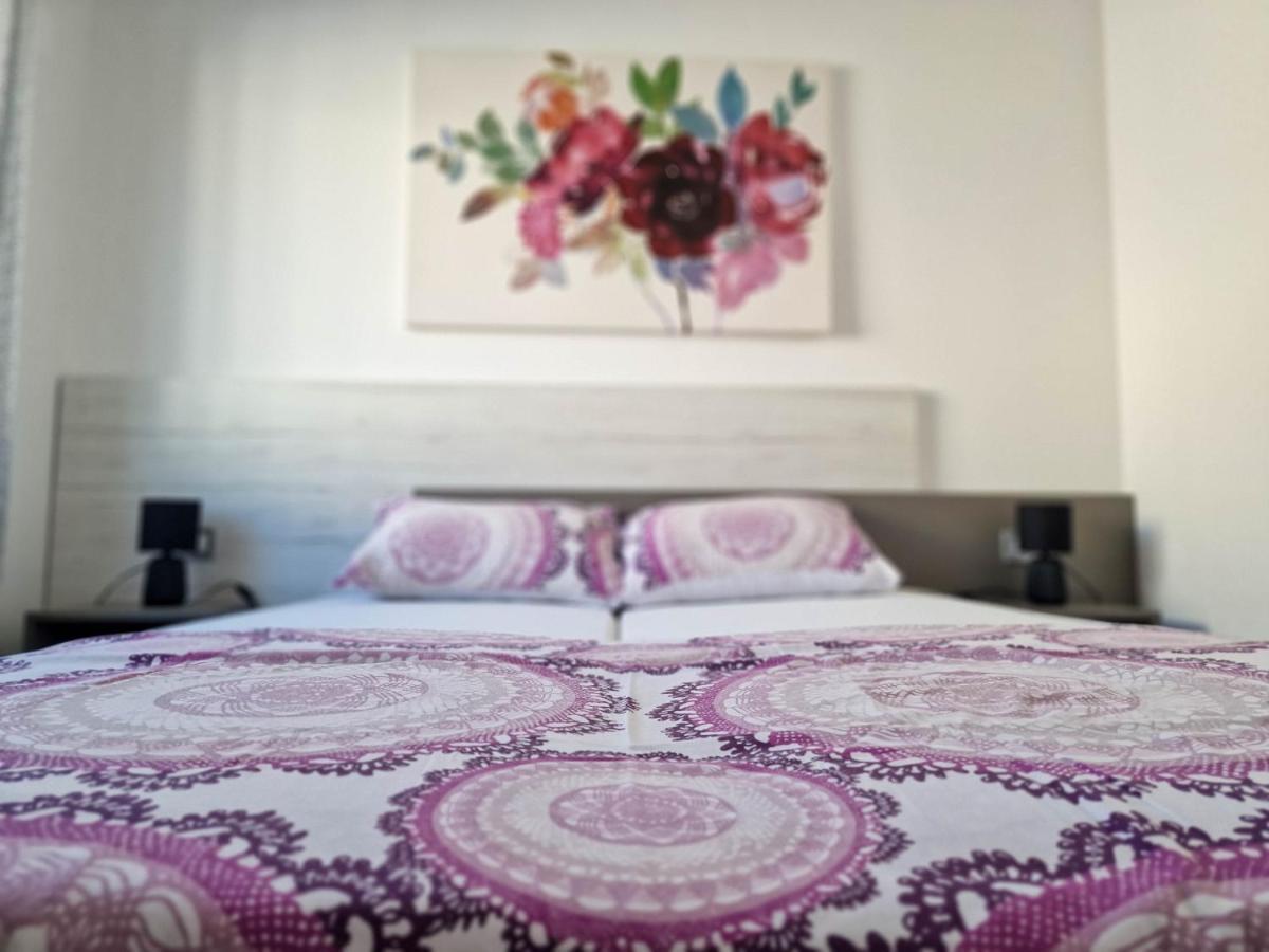 Villa Poseidon โนวาลยา ภายนอก รูปภาพ