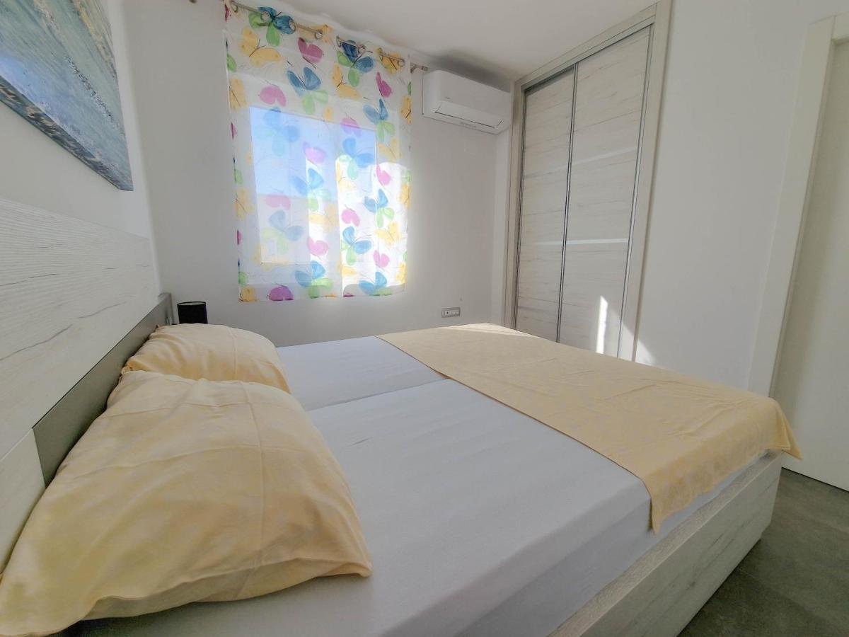 Villa Poseidon โนวาลยา ภายนอก รูปภาพ
