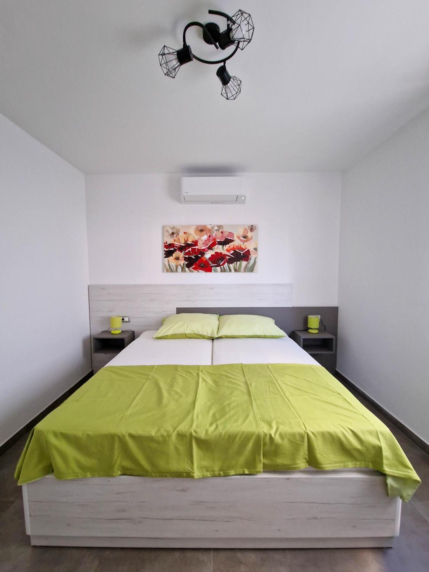 Villa Poseidon โนวาลยา ภายนอก รูปภาพ