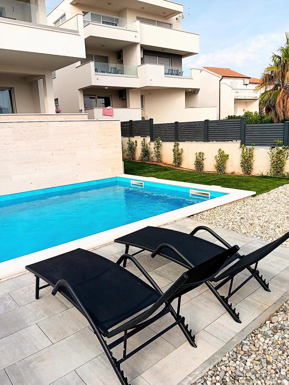 Villa Poseidon โนวาลยา ภายนอก รูปภาพ